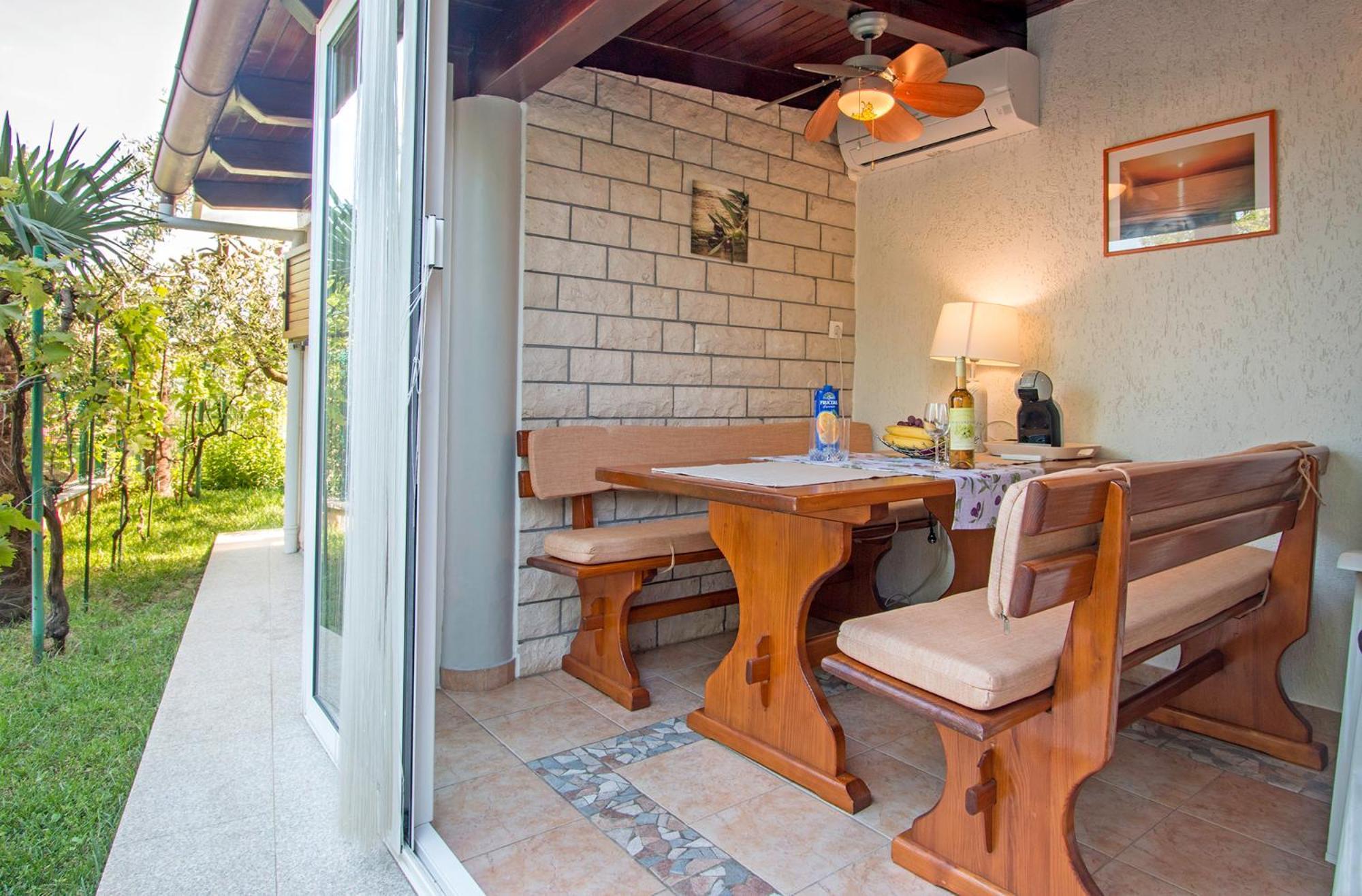 Studio Apartment Oliva Pula Exterior photo